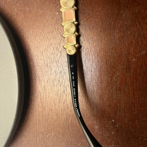 CHANEL Crystal Pearl Cat Eye Polarized Sunglasses - Picture 15 of 15